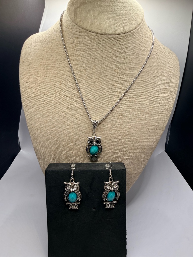 SilverTone Owl Necklace And Earring Set With Turquoise Accents